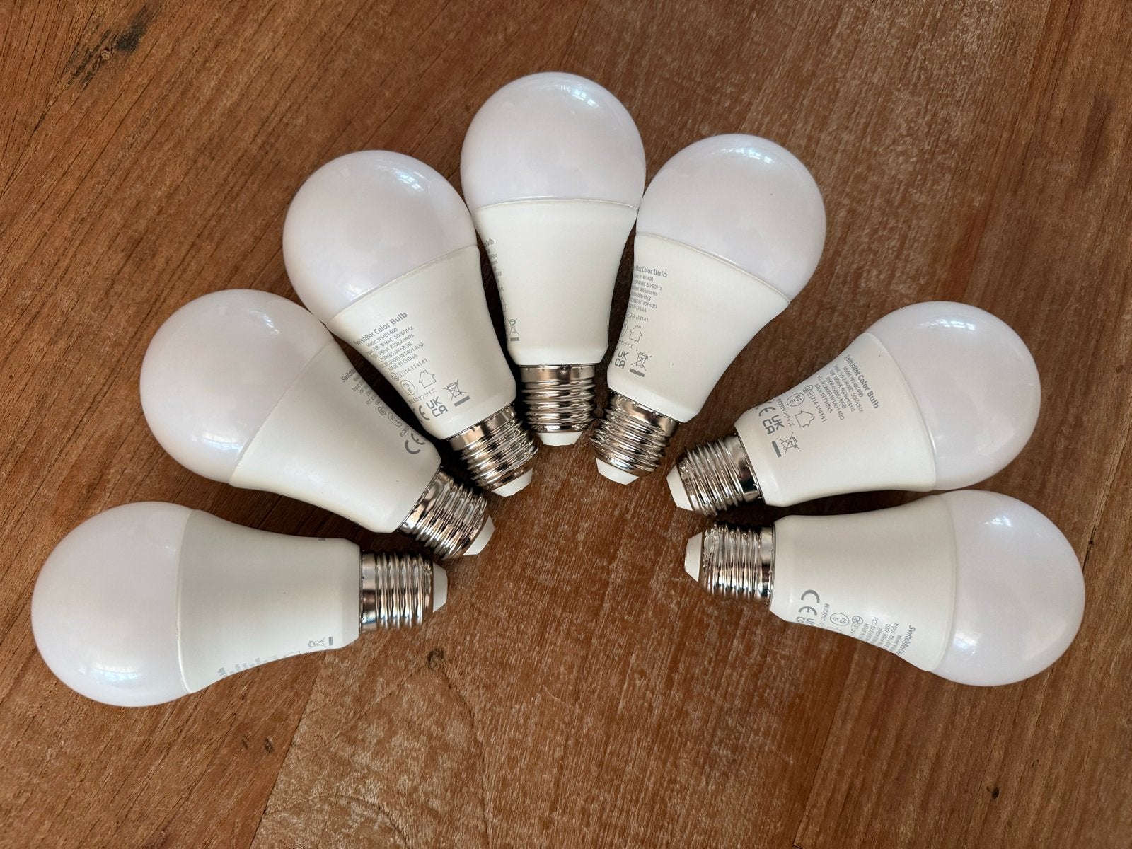 7x SwitchBot Kleur Lamp E27 Smart LED RGBW 10W 800lm, Ophalen of Verzenden, Zo goed als nieuw