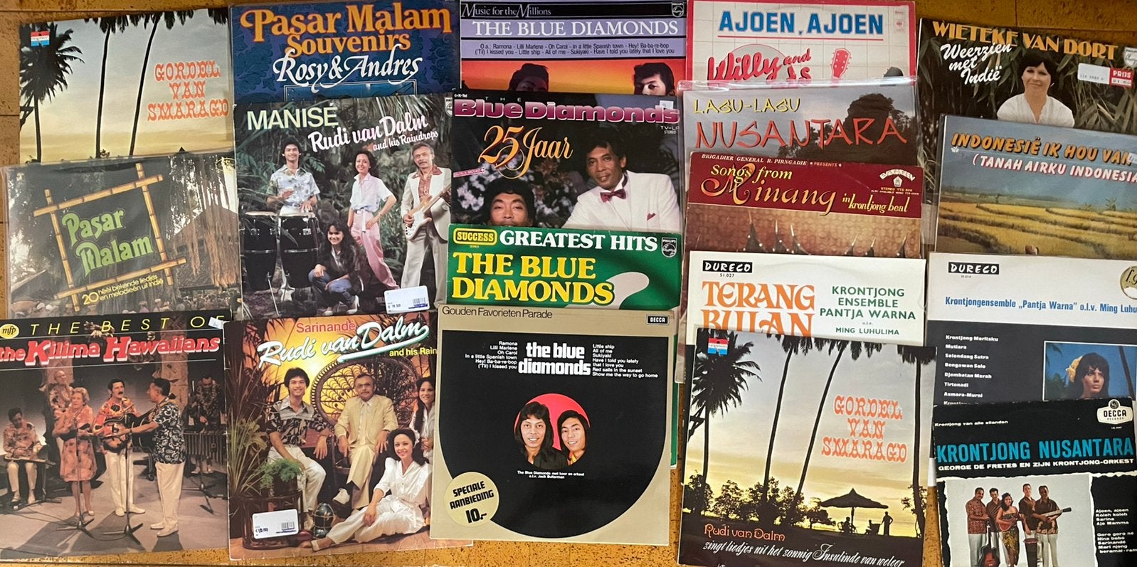 17 mooie Indonesie gerelateerde LP’s in koffer, Cd's en Dvd's, Vinyl | Overige Vinyl, Ophalen of Verzenden, Zo goed als nieuw