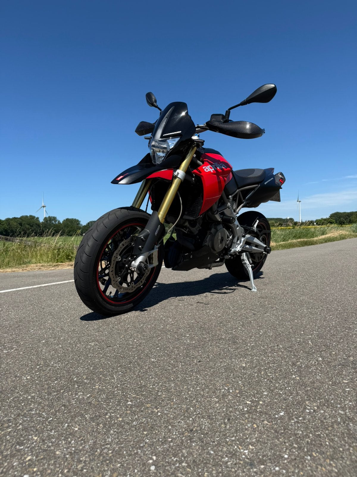 Aprilia Dorsoduro 750 ABS | 2011 | 36.700 km | Akrapovič, Motoren, 750 cc, 2 cilinders, Particulier, Meer dan 35 kW