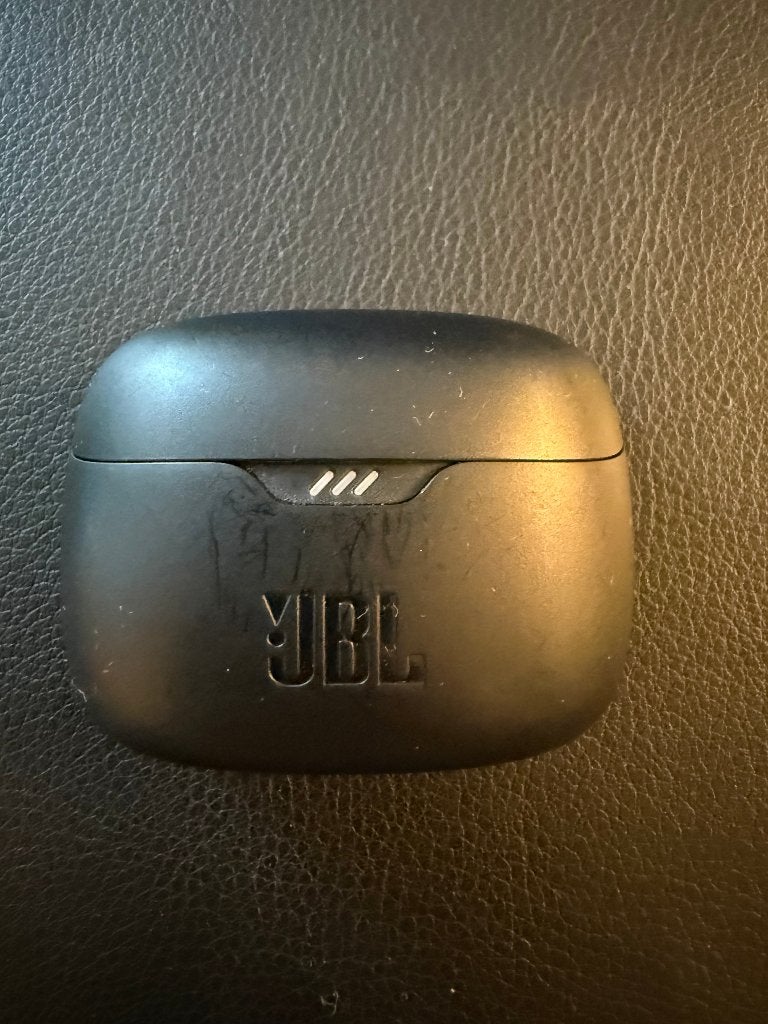 Original JBL Tune Beam black charging case, Gebruikt, Zwart, Ophalen of Verzenden, JBL