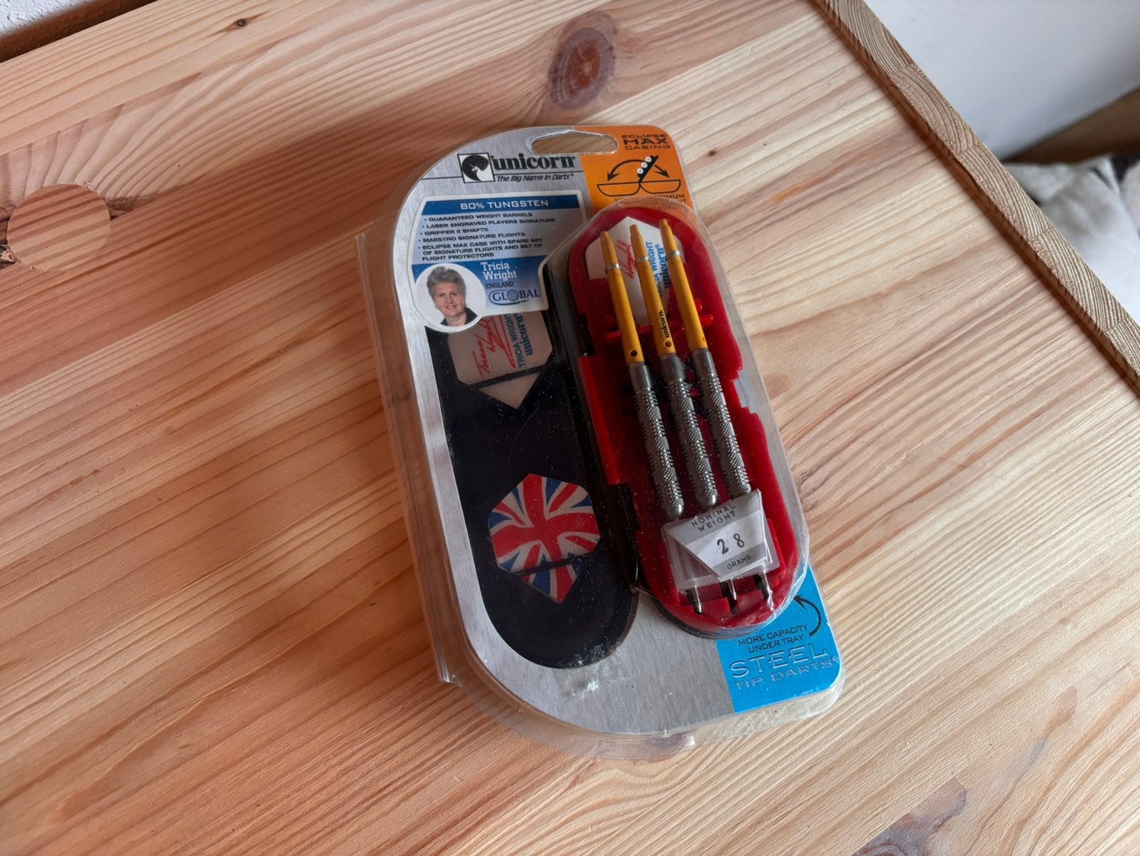 Unicorn Tricia Wright darts - 28 gram, Ophalen of Verzenden, Zo goed als nieuw, Pijlen