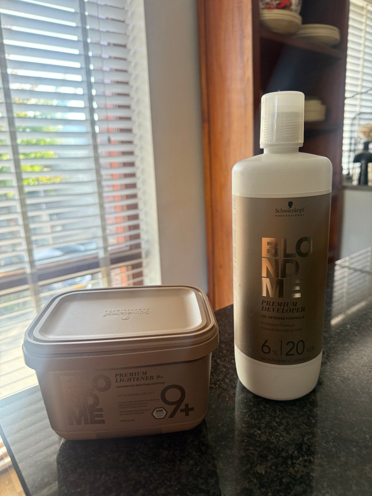 Schwarzkopf BlondMe Premium Lightener 9+ & Developer 6%, Ophalen of Verzenden, Nieuw, Overige typen
