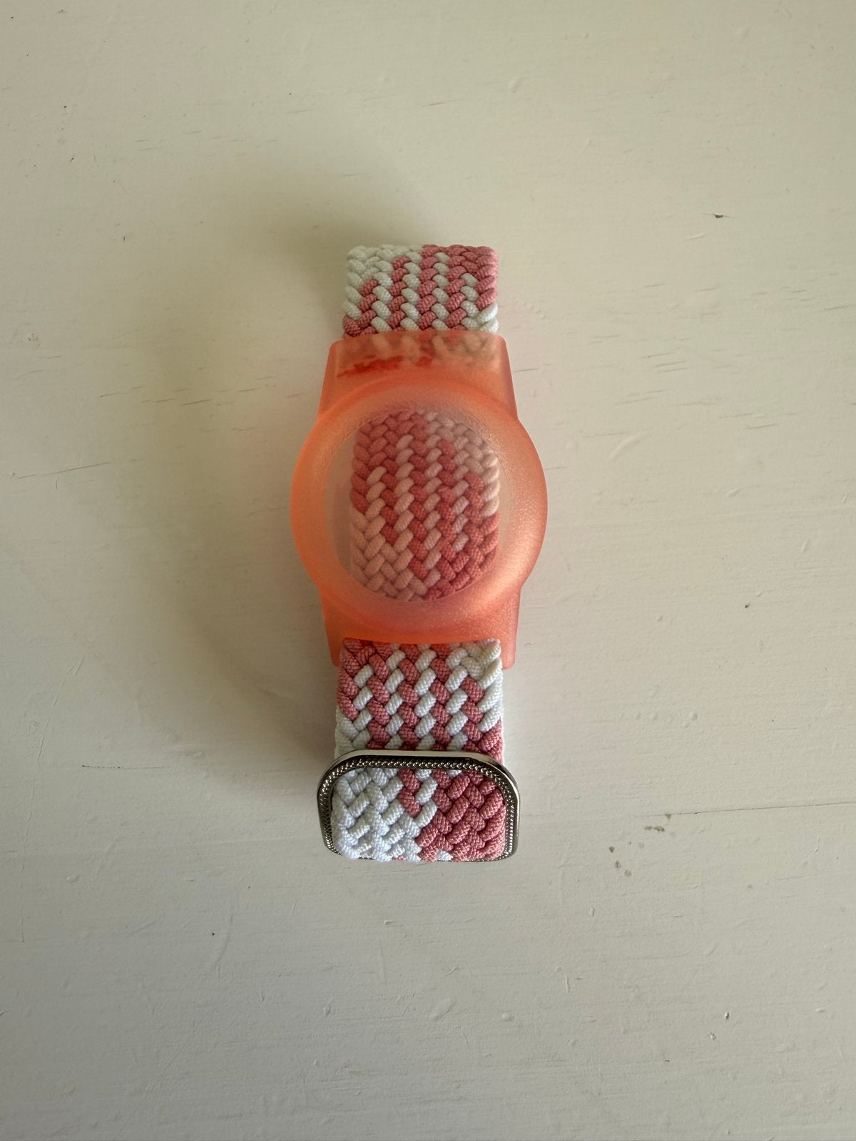 Leuke AirTag armband voor kinderen in roze/wit., Ophalen of Verzenden, Zo goed als nieuw, Roze, Jongen of Meisje