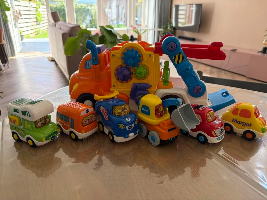 Vtech autoambulance met 6 auto's (werken allemaal!), Ophalen, Gebruikt, 2 tot 4 jaar