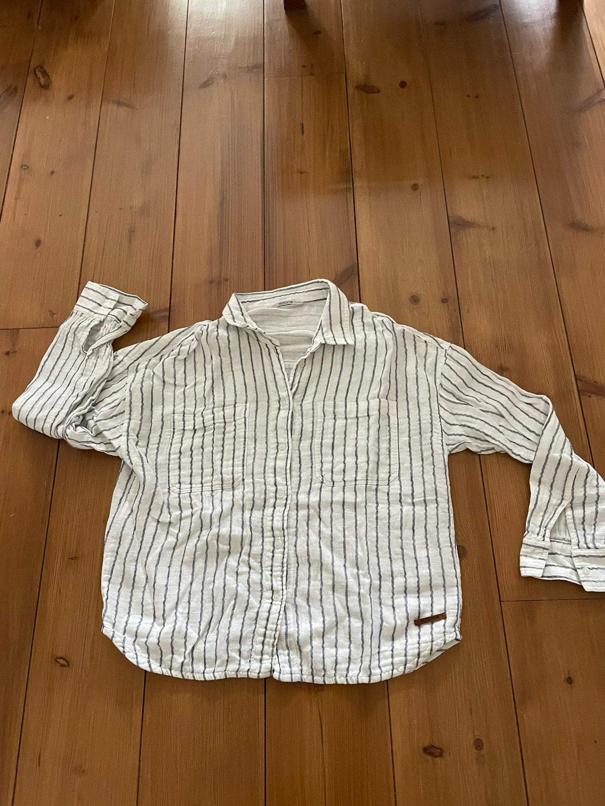 Mooie blauwwitte blouse Moscow, L/xL, Verzenden, Zo goed als nieuw, Maat 42/44 (L), Blauw