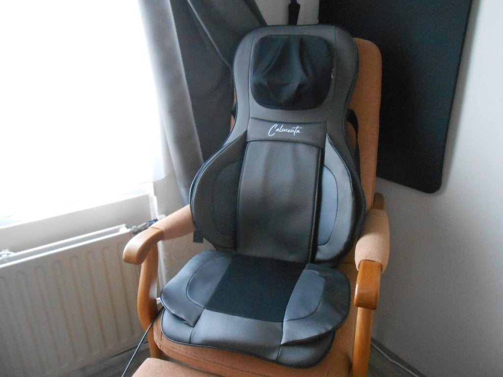 Calmenta shiatsu nek en rug massage en compressie, Ophalen, Gebruikt, Massagestoel of Kussen