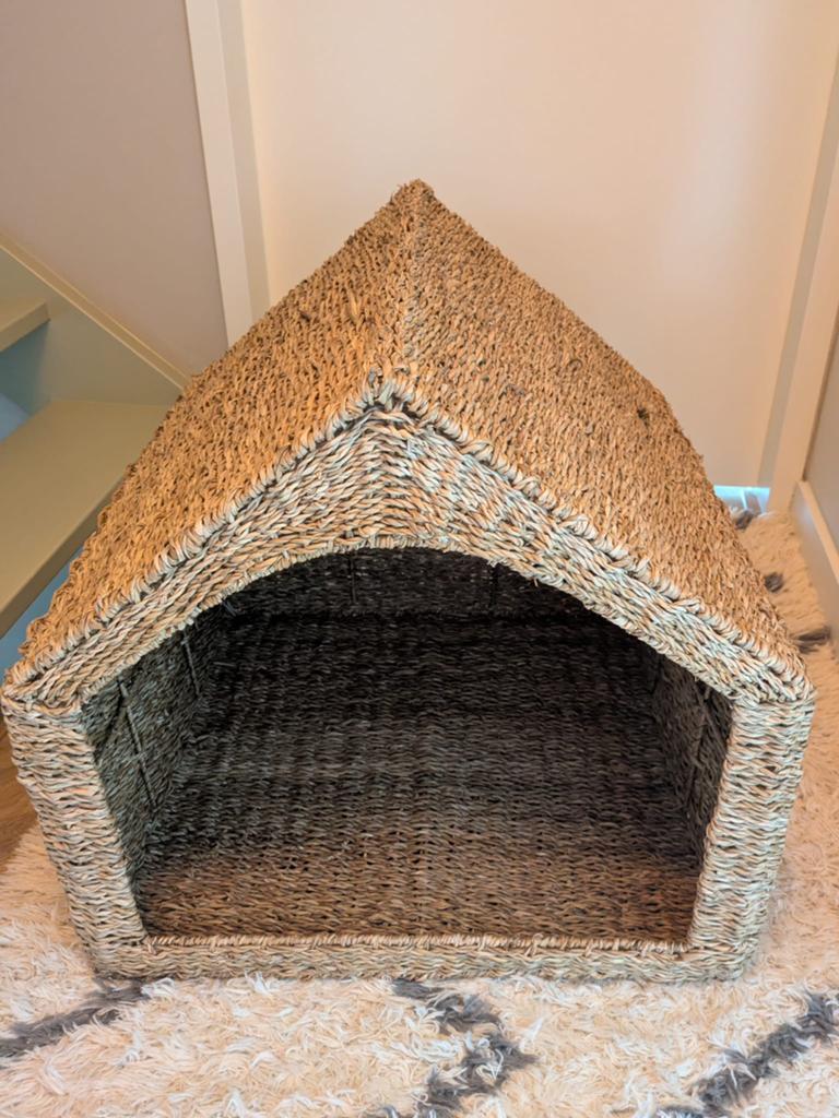 Hondenmand huisvormig ZARA, Ophalen, Zo goed als nieuw, 110 cm of meer, 100 cm of meer