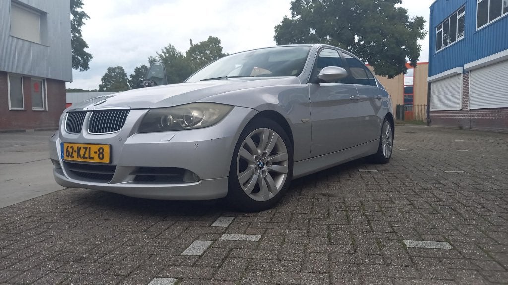 BMW 3-Serie 2.5 I 325 2006 Grijs, 745 kg, Achterwielaandrijving, Zwart, 2497 cc