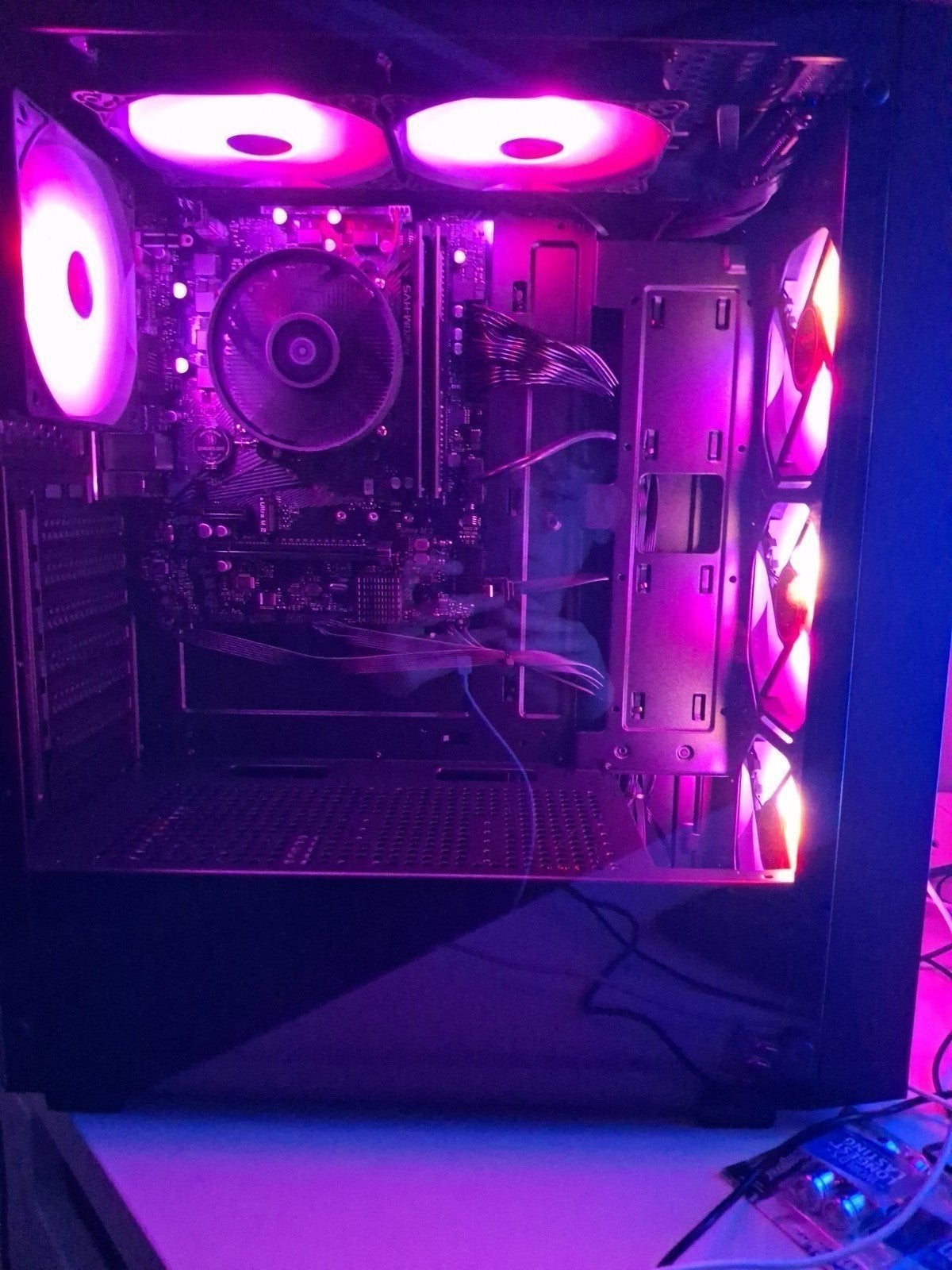 Gaming PC Ryzen 5 5600G, 8GB DDR4, Windows 11, WiFi 6, RGB, Ophalen, 256 GB, ASrock, 8 GB