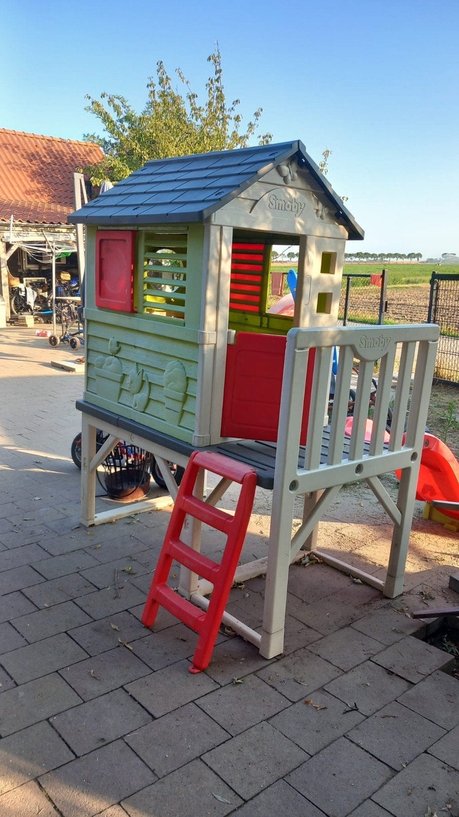 Smoby speelhuisje met glijbaan en trap, Ophalen, Gebruikt, Kunststof