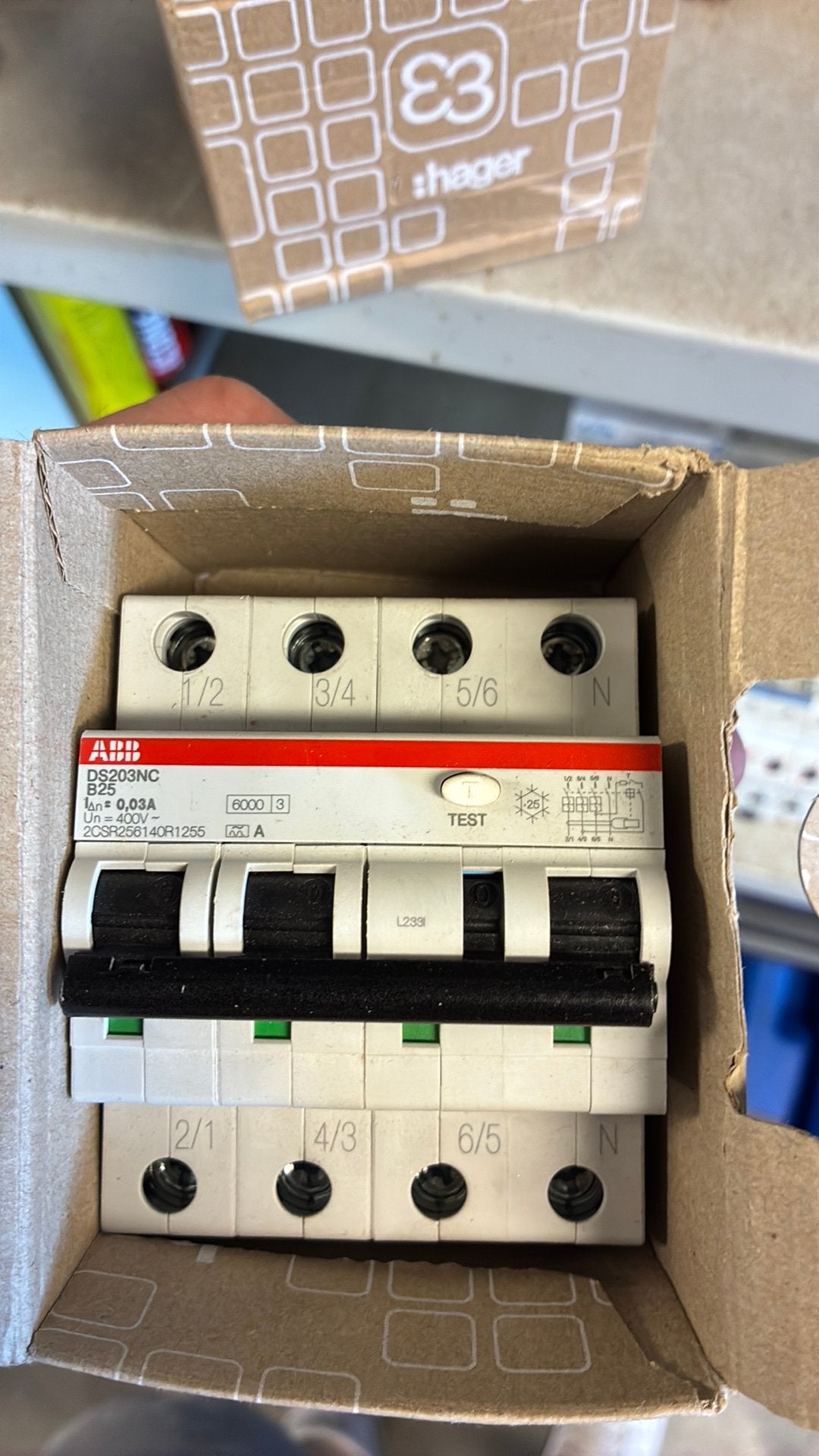 abb aardleksutomaat b25 3p+n 30ma, Ophalen of Verzenden, Zo goed als nieuw, Overige typen