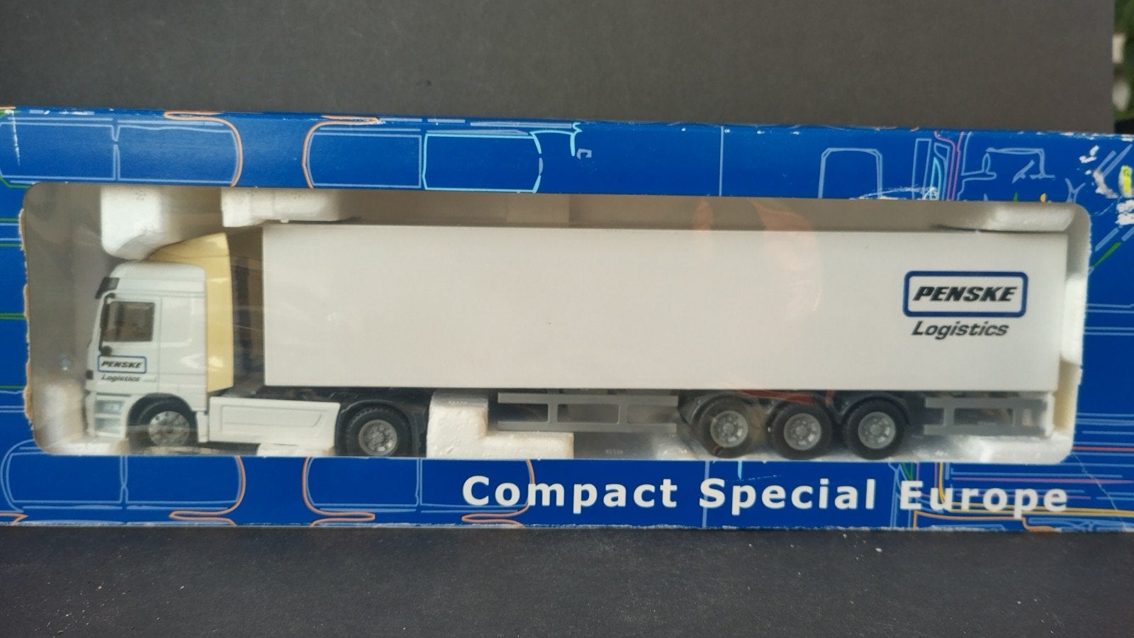 Mercedes Benz Actros Penske 1:50 Joal Cse Pol, Hobby en Vrije tijd, Overige merken, Verzenden, ., Zo goed als nieuw