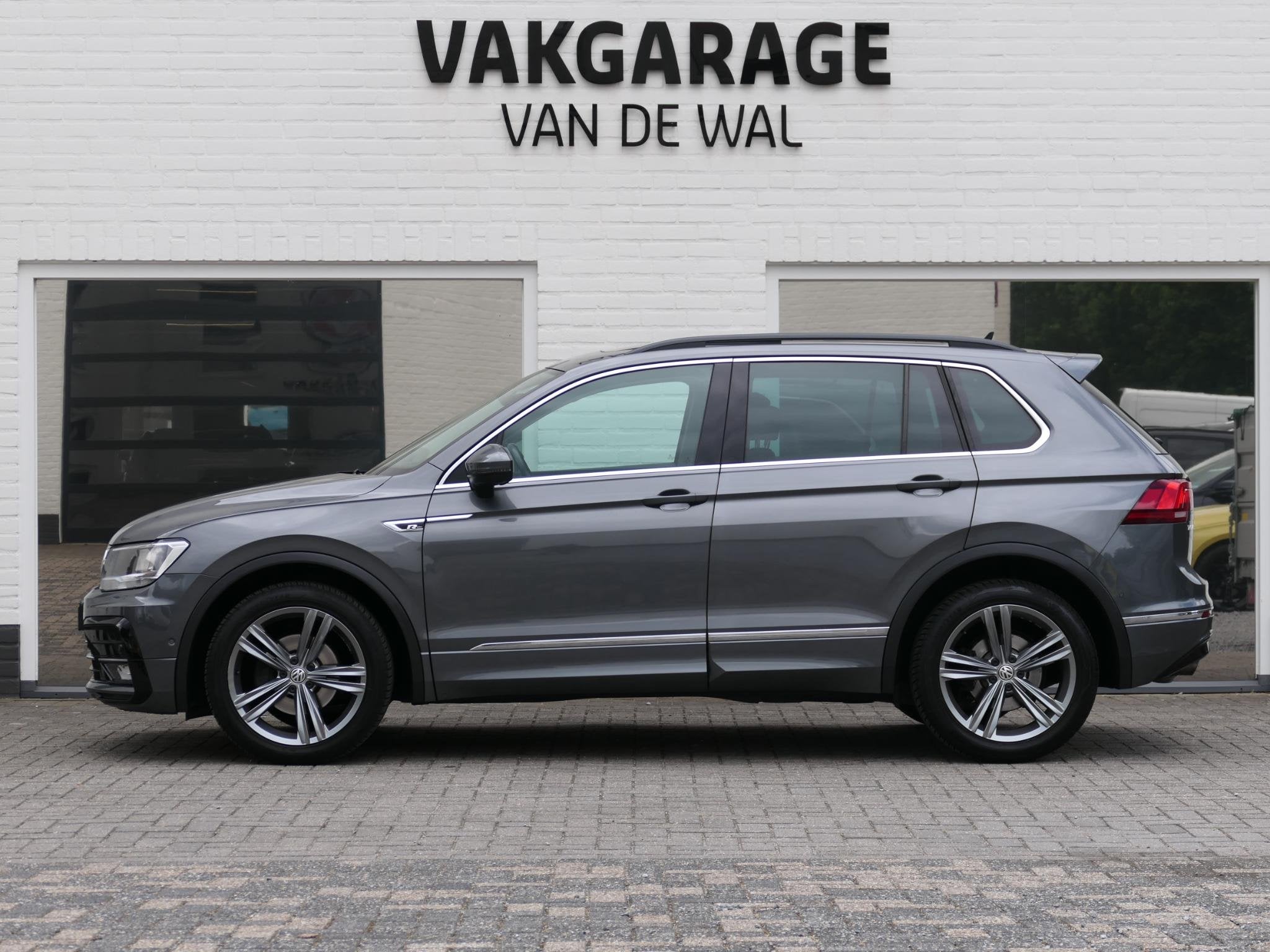 Volkswagen Tiguan 1.4 TSI 4Motion R-Line | Leder | Panoramad, Auto's, Volkswagen, Automaat, Gebruikt, Euro 6, 4 cilinders