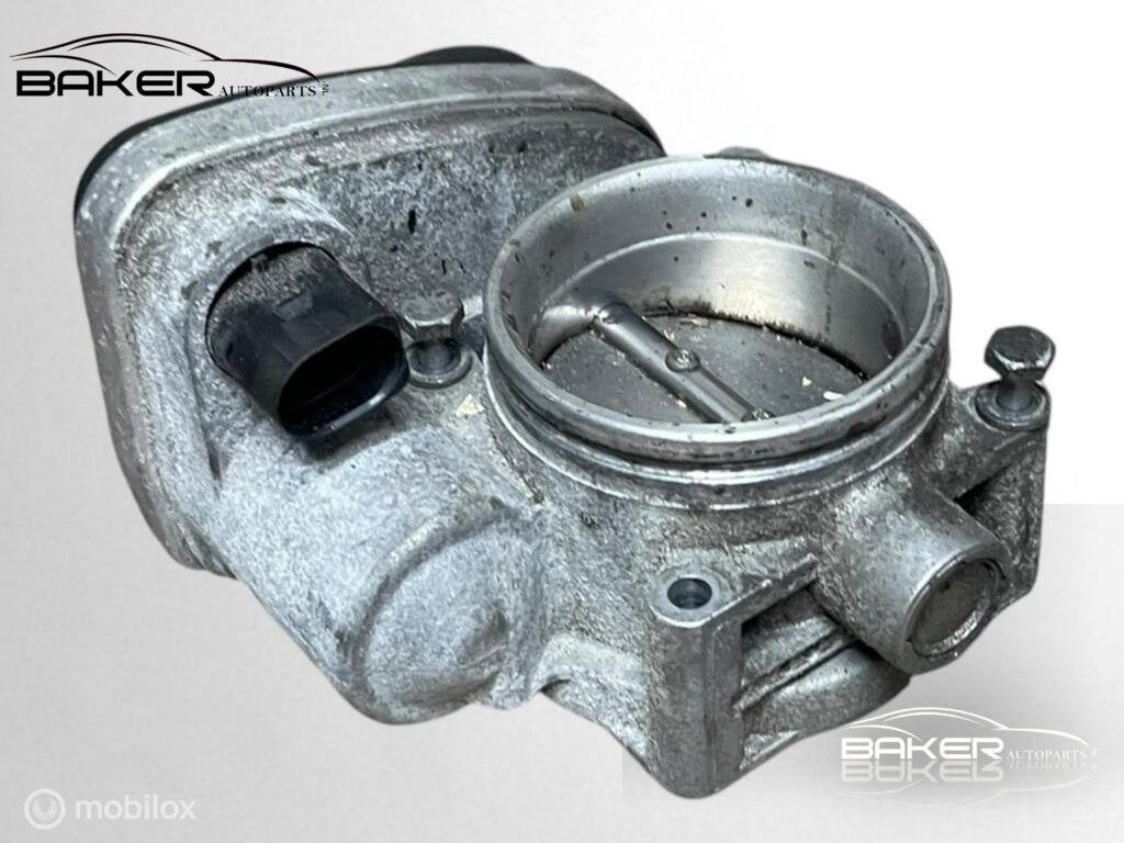 Gasklephuis  BMW 1-serie E87 116i ('04-'11) 1354143922404, Gebruikt, Ophalen of Verzenden, BMW