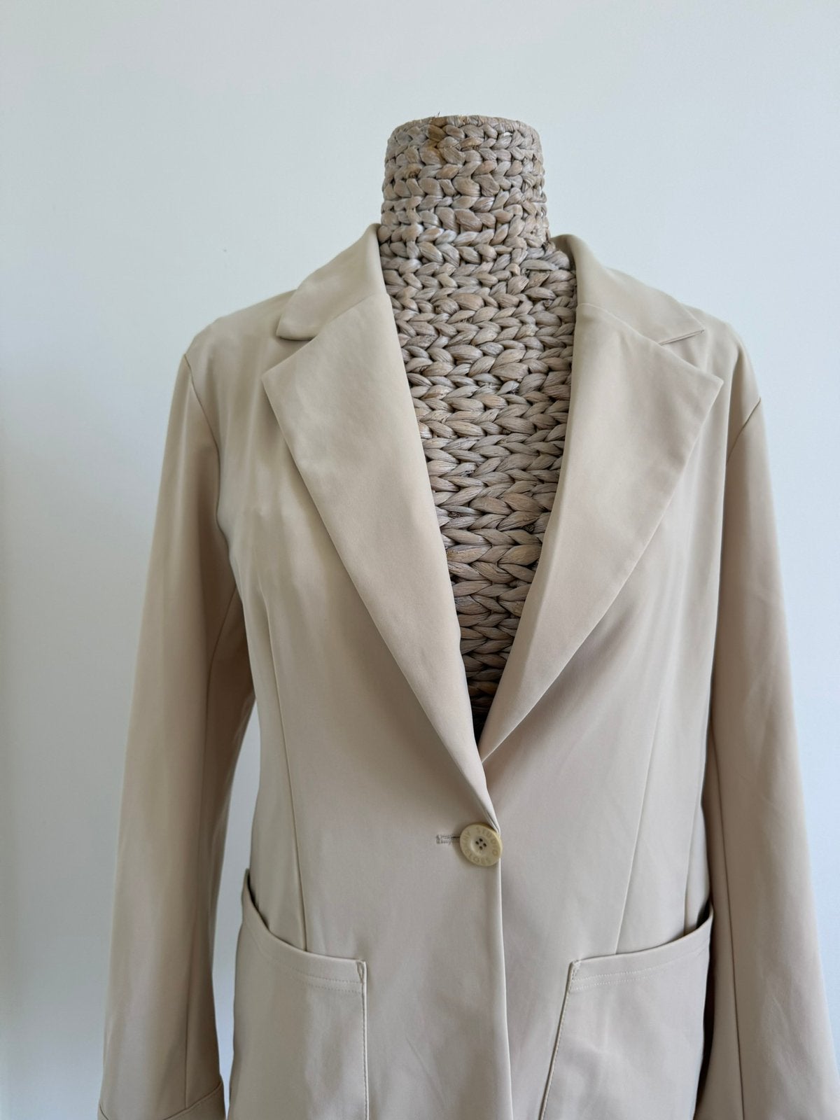 Nieuw Studio Anneloes colbert XL/40/42, Ophalen of Verzenden, Zo goed als nieuw, Maat 42/44 (L), Beige