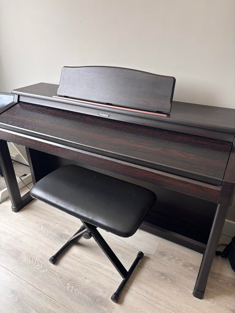 Roland HP530 Digitale Piano, Muziek en Instrumenten, Piano's, Ophalen, Bruin, Digitaal, Zo goed als nieuw