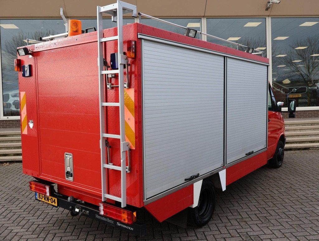 Mercedes-Benz Sprinter 412D 2.9D AUTOMAAT *13.403 KM* BRANDW, Auto's, Automaat, Gebruikt, 122 pk, Bedrijf