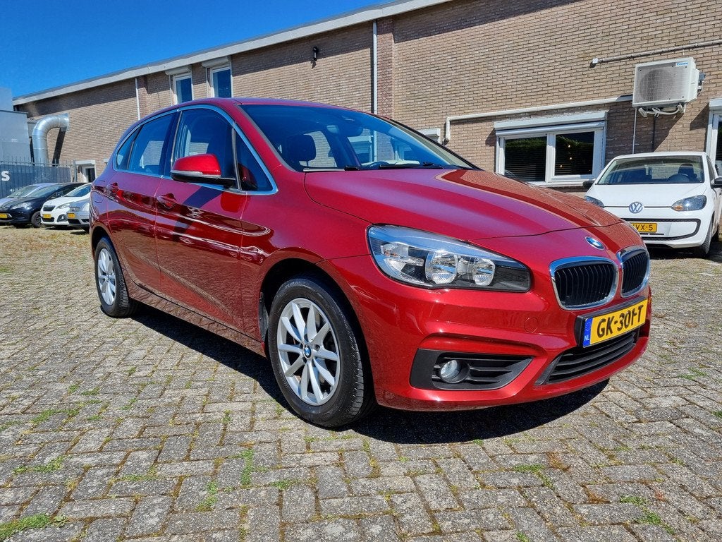 BMW 2 Serie Active Tourer 218i Essential AUTOMAAT MOOI, Gebruikt, Euro 6, Met garantie (alle), Origineel Nederlands