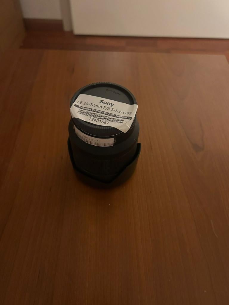 Sony FE 28-70mm F/3.5-5.6 OSS, Verzenden, Gebruikt, Standaardlens, Zoom