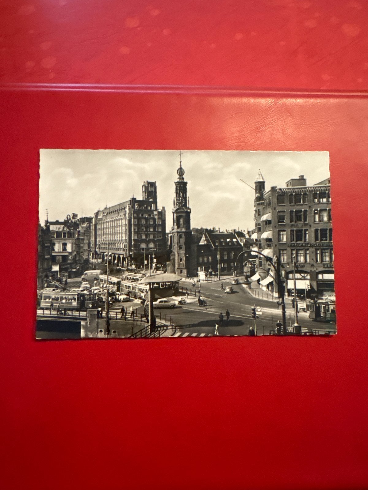 Fotokaart Amsterdam Muntplein - Uitgave Rembrandt, Verzamelen, Ophalen of Verzenden, 1940 tot 1960, Ongelopen, Noord-Holland