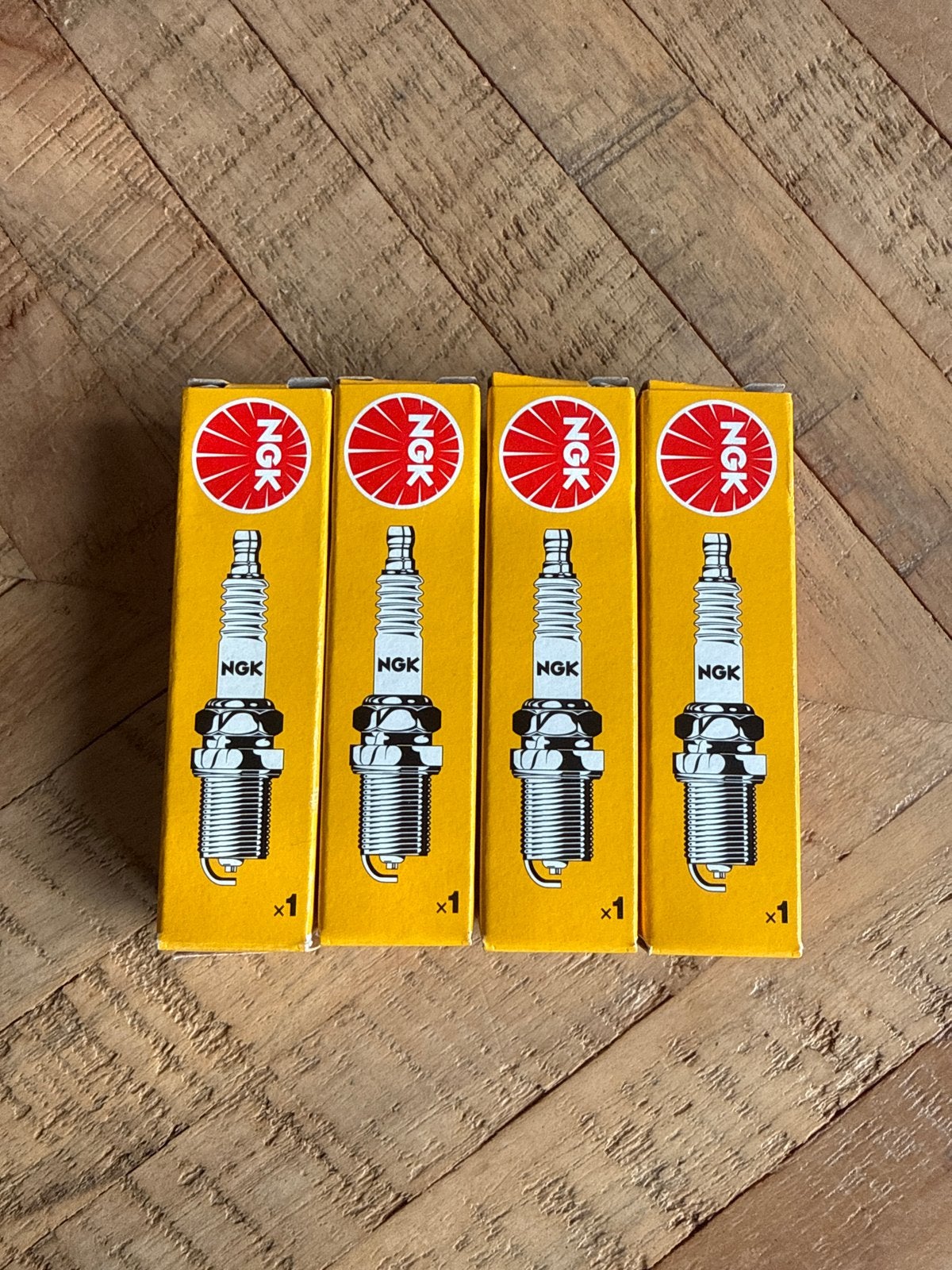 4x Nieuwe NGK DR8ES Bougies, Ophalen of Verzenden, Nieuw