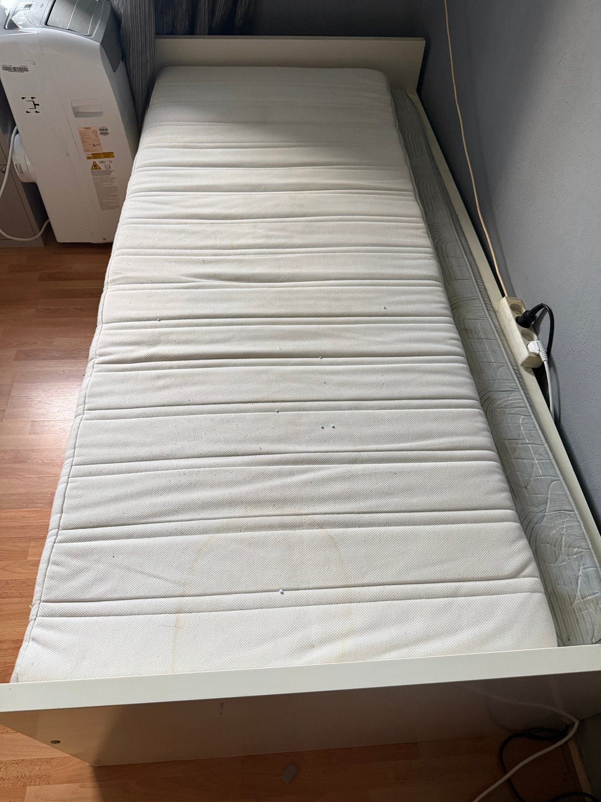 Eenpersoonsbed met lades en matras, Ophalen, Gebruikt, 90 cm, Eenpersoons