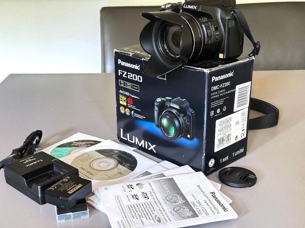 Lumix/Panasonic DMC FZ200 met Leica zoomlens in doos, Audio, Tv en Foto, Fotocamera's Digitaal, Geheugenkaart, Gebruikt, Panasonic