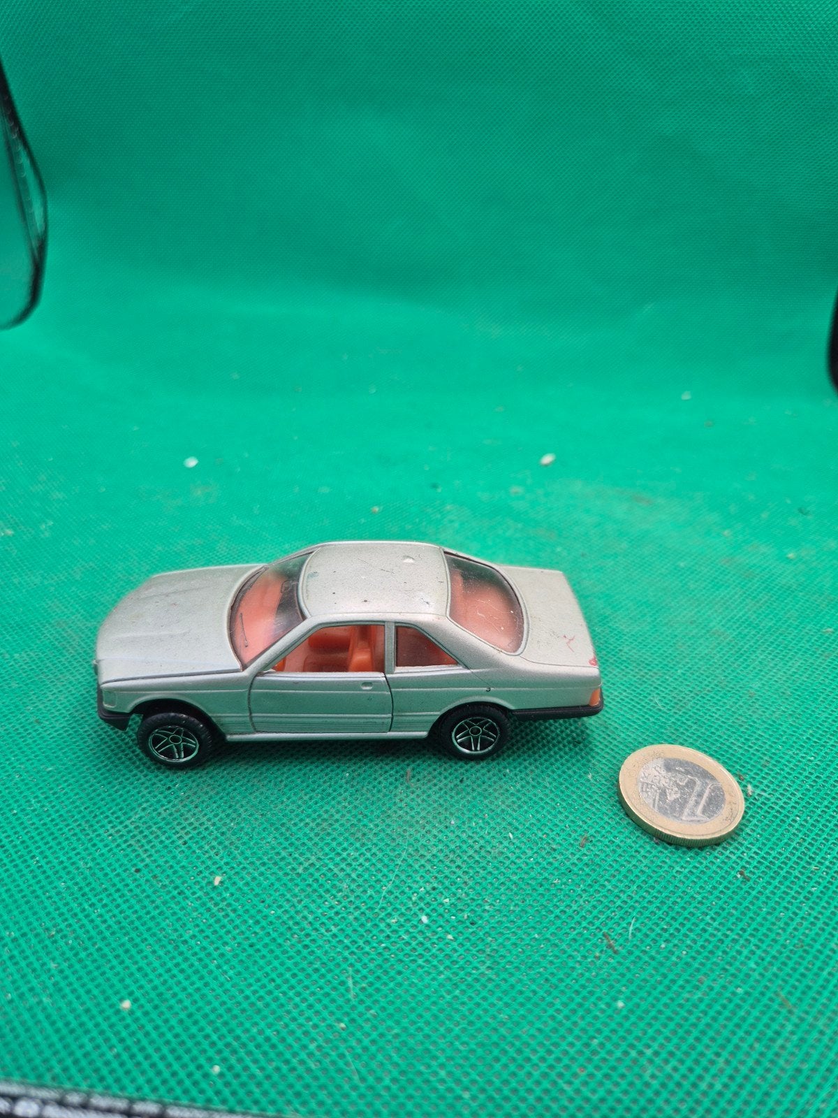 644 Mercedes benz 500 sec 1/43 Guisval, Hobby en Vrije tijd, Ophalen of Verzenden, Zo goed als nieuw, Auto, Overige merken