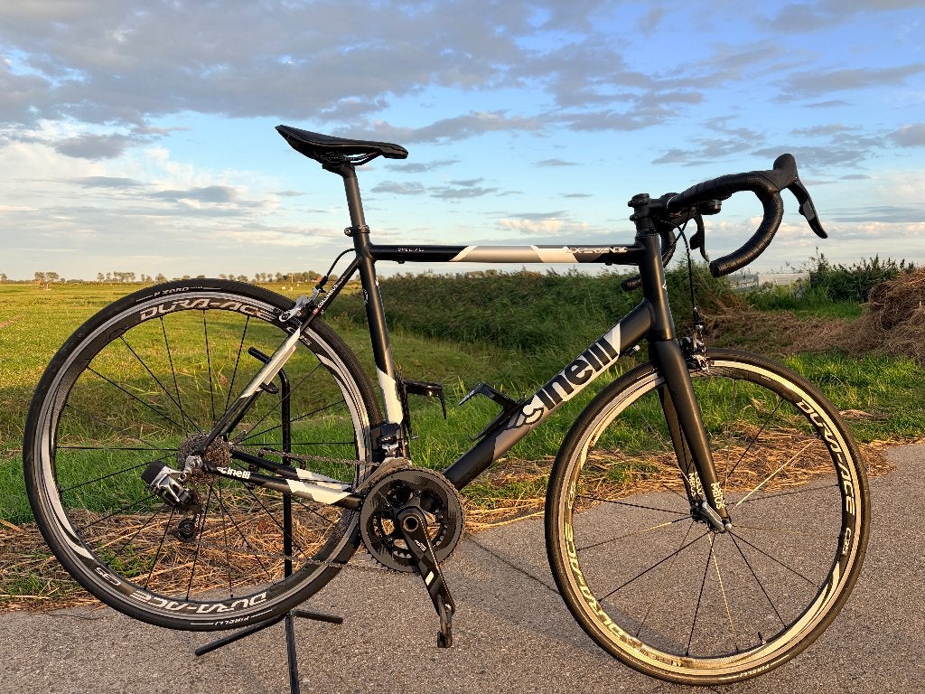 Cinelli Experience Speciale I Carbon 57 I Sram Red eTap 11s, 28 inch, Aluminium, Zo goed als nieuw, Meer dan 20 versnellingen