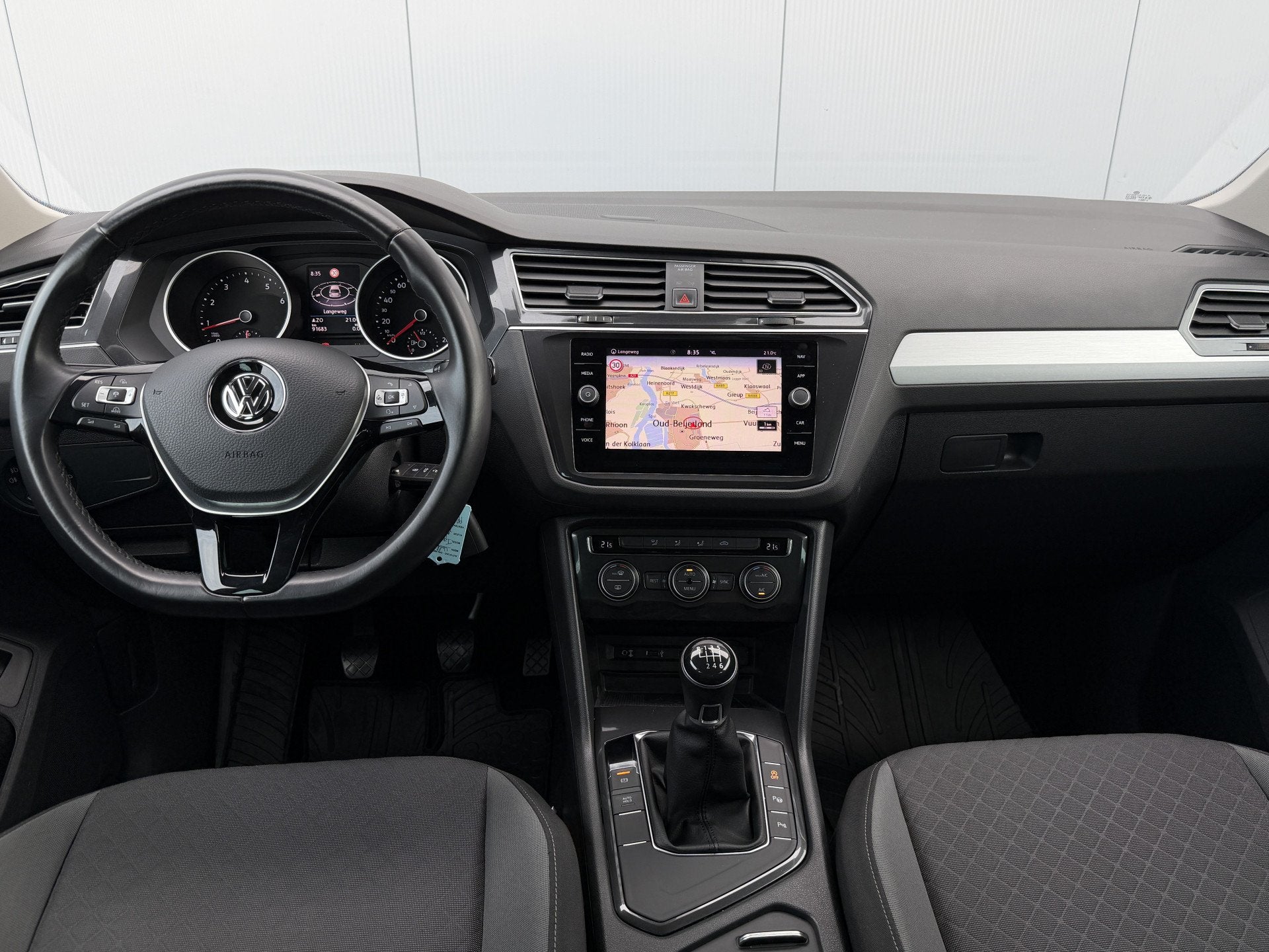 Volkswagen Tiguan 1.4 TSI Comfortline Business Carplay/Trekh, Voorwielaandrijving, Stof, Gebruikt, Euro 6