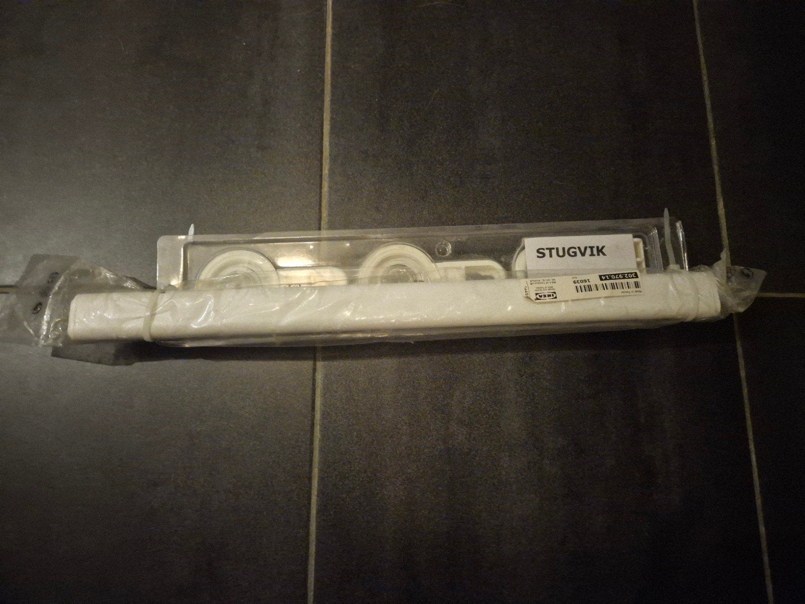 IKEA Uitschuifbare handdoekhouder met zuignappen - Nieuw, Ophalen of Verzenden