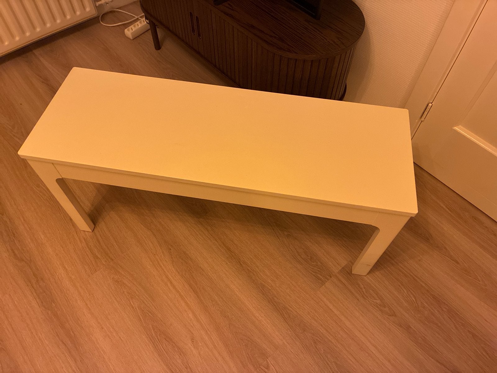 Wit bankje/bijzettafel, Huis en Inrichting, Tafels | Salontafels, Ophalen, Gebruikt, 100 tot 150 cm, 50 tot 75 cm
