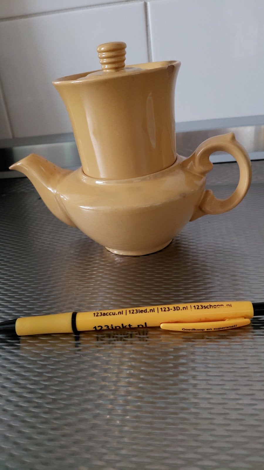 Vintage keramische theepot Douwe Egberts (Boch Frères), Ophalen of Verzenden