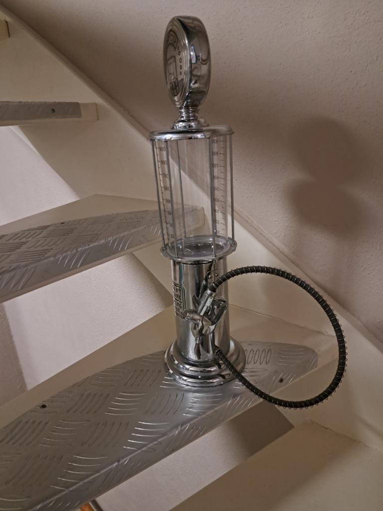 Vintage Benzinepomp Drankdispenser - Uniek Design, Vintage, Ophalen of Verzenden, Zo goed als nieuw, Metaal