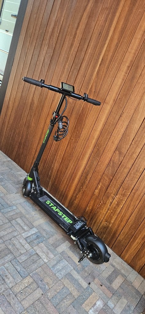 Stap step pro +, Fietsen en Brommers, Steps, Ophalen, Zo goed als nieuw, Elektrische step (E-scooter)