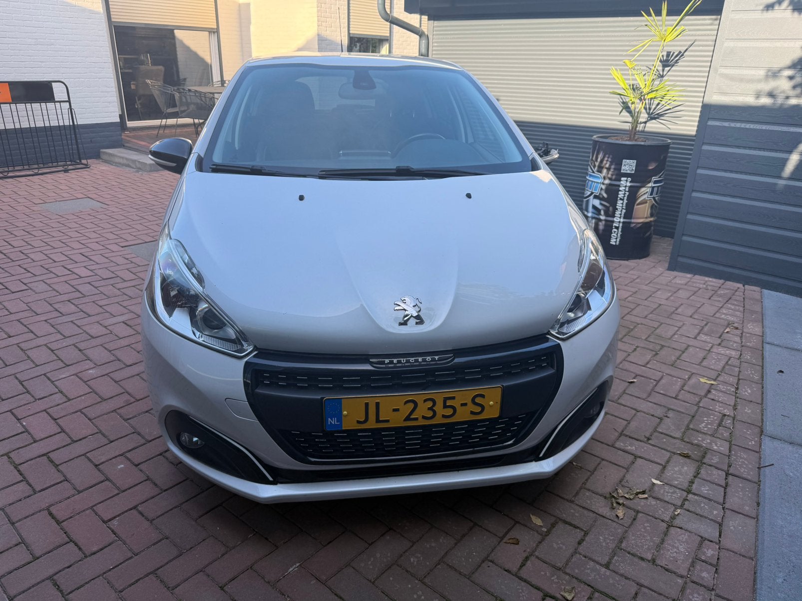 Peugeot 208 1.2 VTI  76134km, Ophalen, 1199 cc, Wit, Handgeschakeld