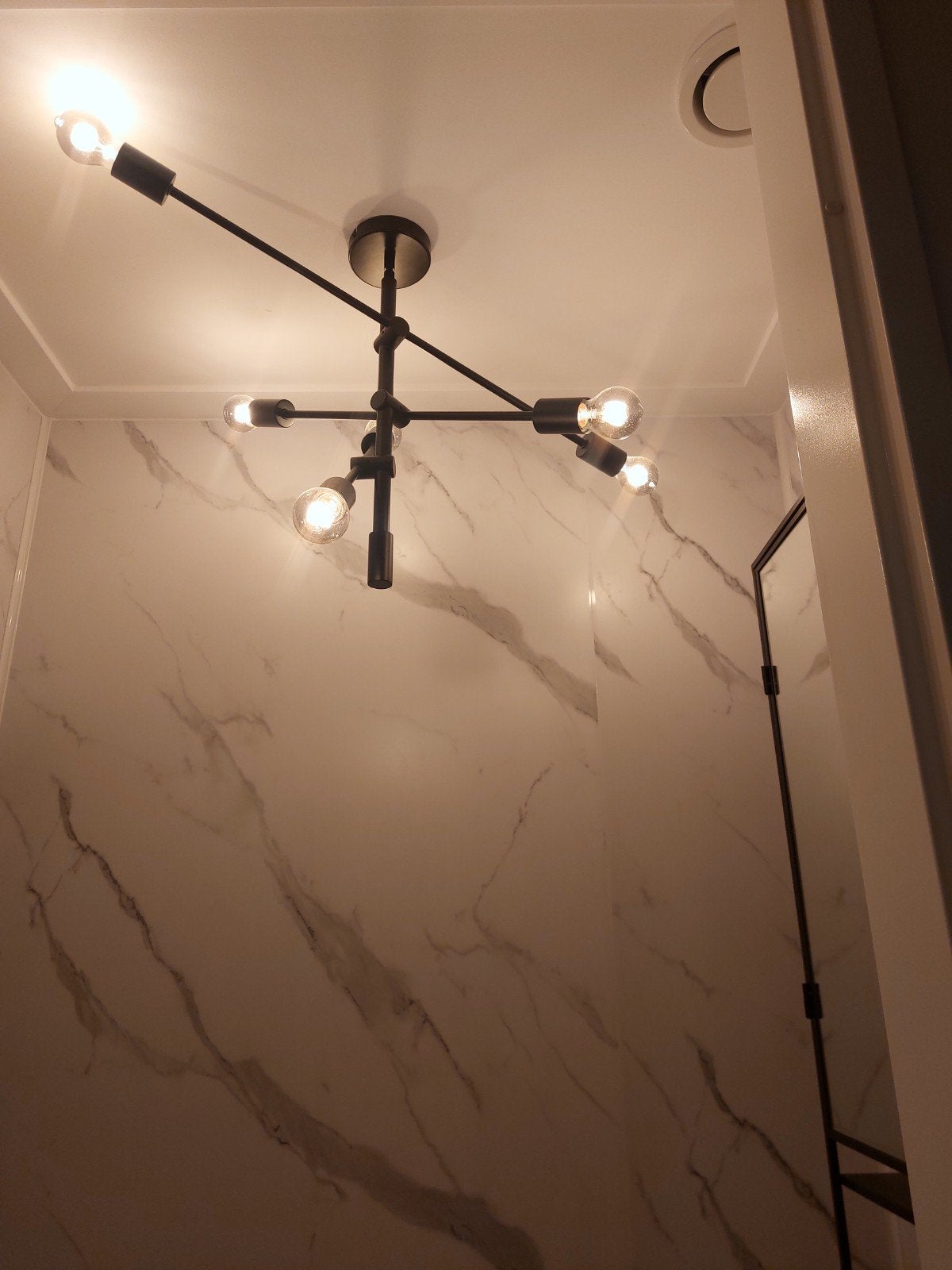 lamp plafonnière, zwart. plafondlamp, Ophalen of Verzenden, Zo goed als nieuw, E27 (groot), Led-lamp