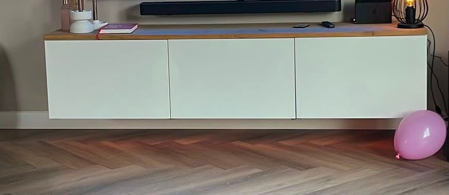 Ikea besta tv meubel met eikenblad, 150 tot 200 cm, Ophalen of Verzenden, Zo goed als nieuw, Minder dan 100 cm