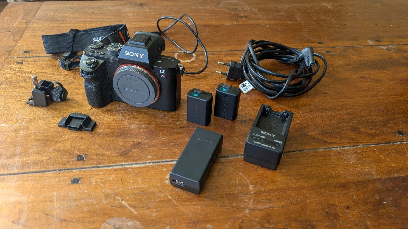 Sony Alpha A7R II -  Systeem camera, Audio, Tv en Foto, Gebruikt, Accu, Ophalen of Verzenden, Sony