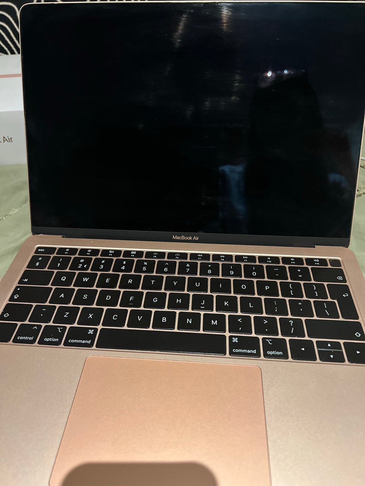 Roze MacBook Air 13 inch (2019), Computers en Software, Apple Macbooks, Gebruikt, Qwerty, 8 GB, 13 inch