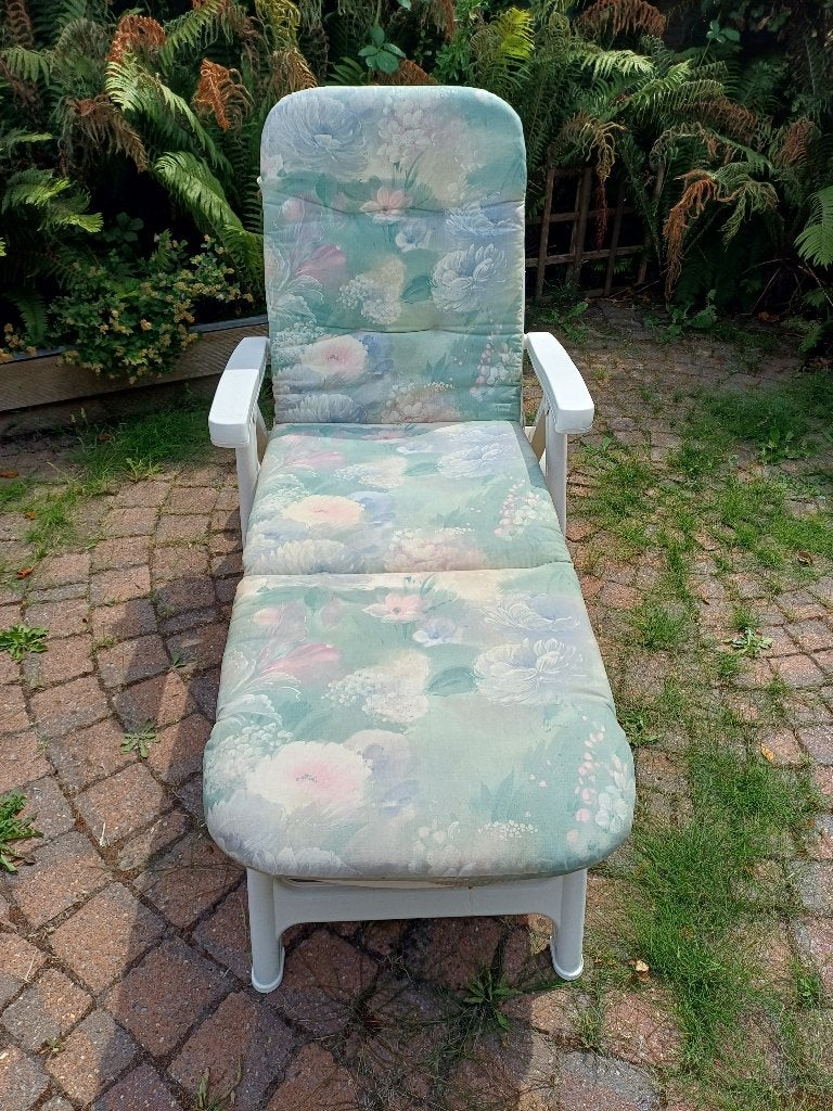 Verrijdbaar luxe tuinbed met kussens, Tuin en Terras, Ophalen, Gebruikt, Kunststof, Verrijdbaar