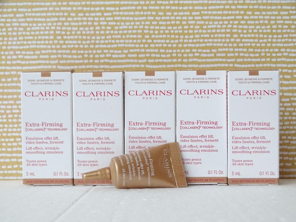 Clarins Extra-Firming Wrinkle Smoothing Emulsion 30ml (10 pr, Ophalen of Verzenden, Nieuw, Gehele gezicht, Verzorging