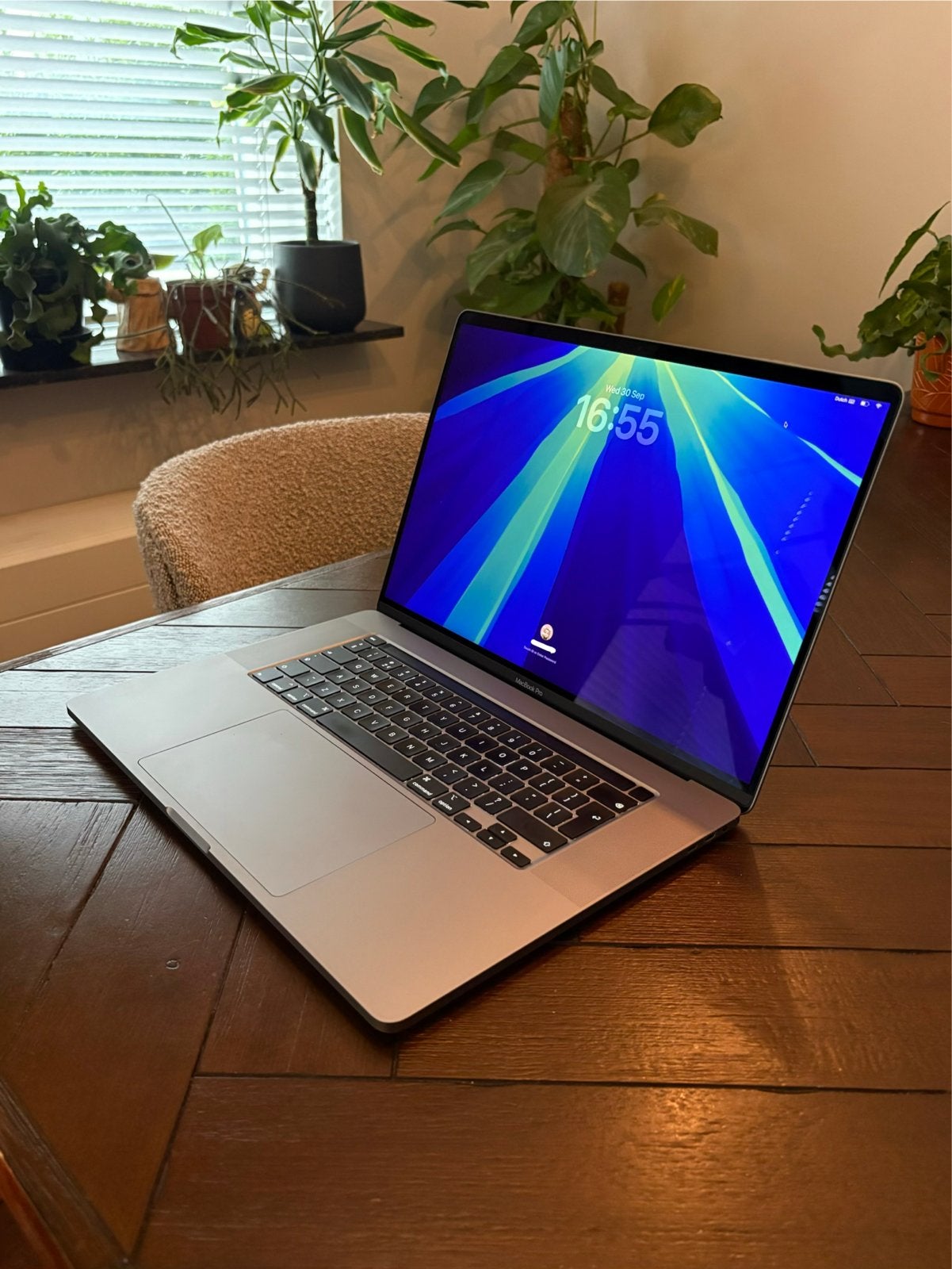 MacBook Pro 16” 2019 i9 / 16GB / 1TB / Radeon 5500M, MacBook Pro, 1 TB of meer, 2 tot 3 Ghz, Qwerty