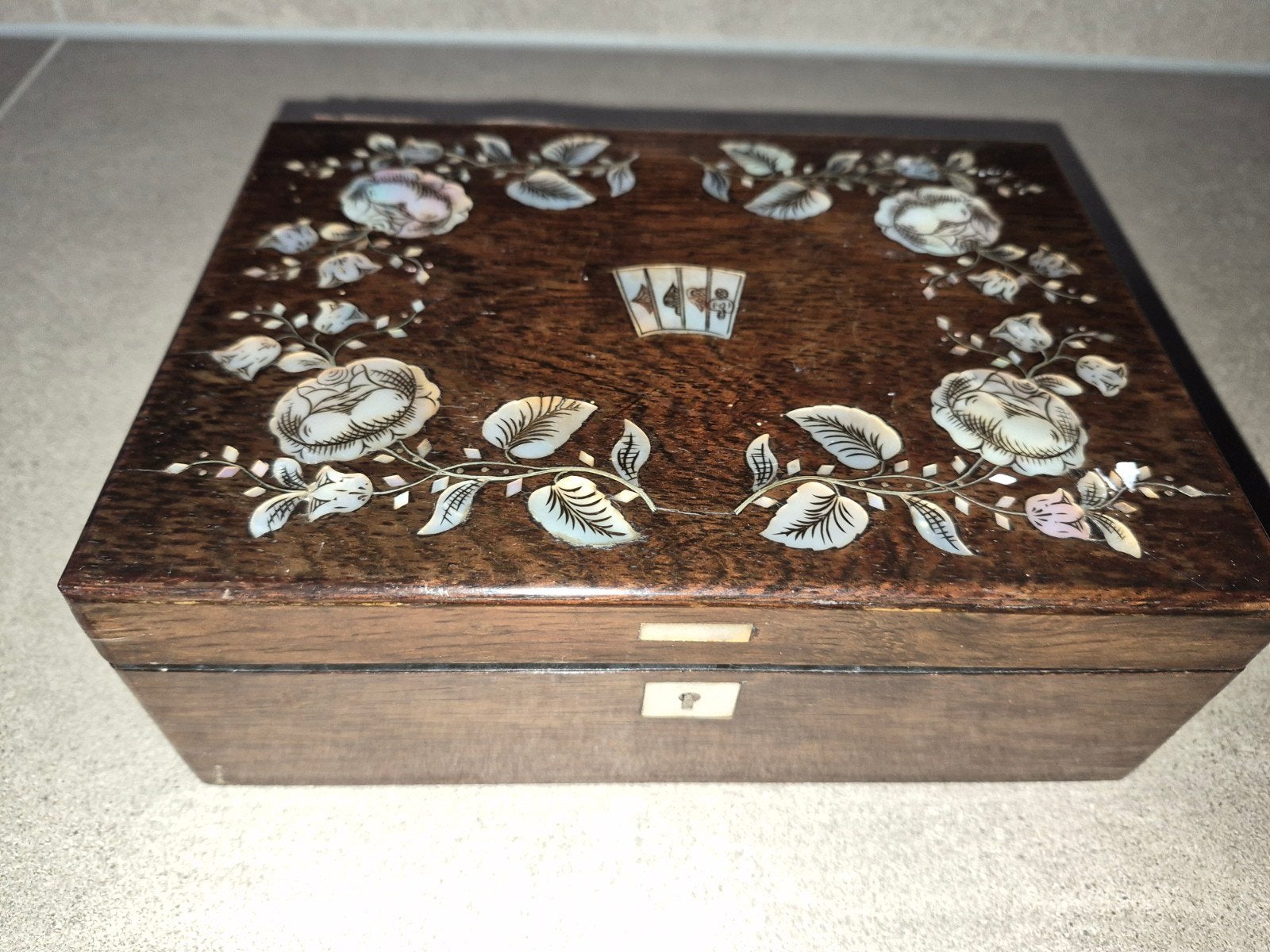 Antieke houten speeldoos met parelmoer inlegwerk, Antiek en Kunst, Ophalen of Verzenden