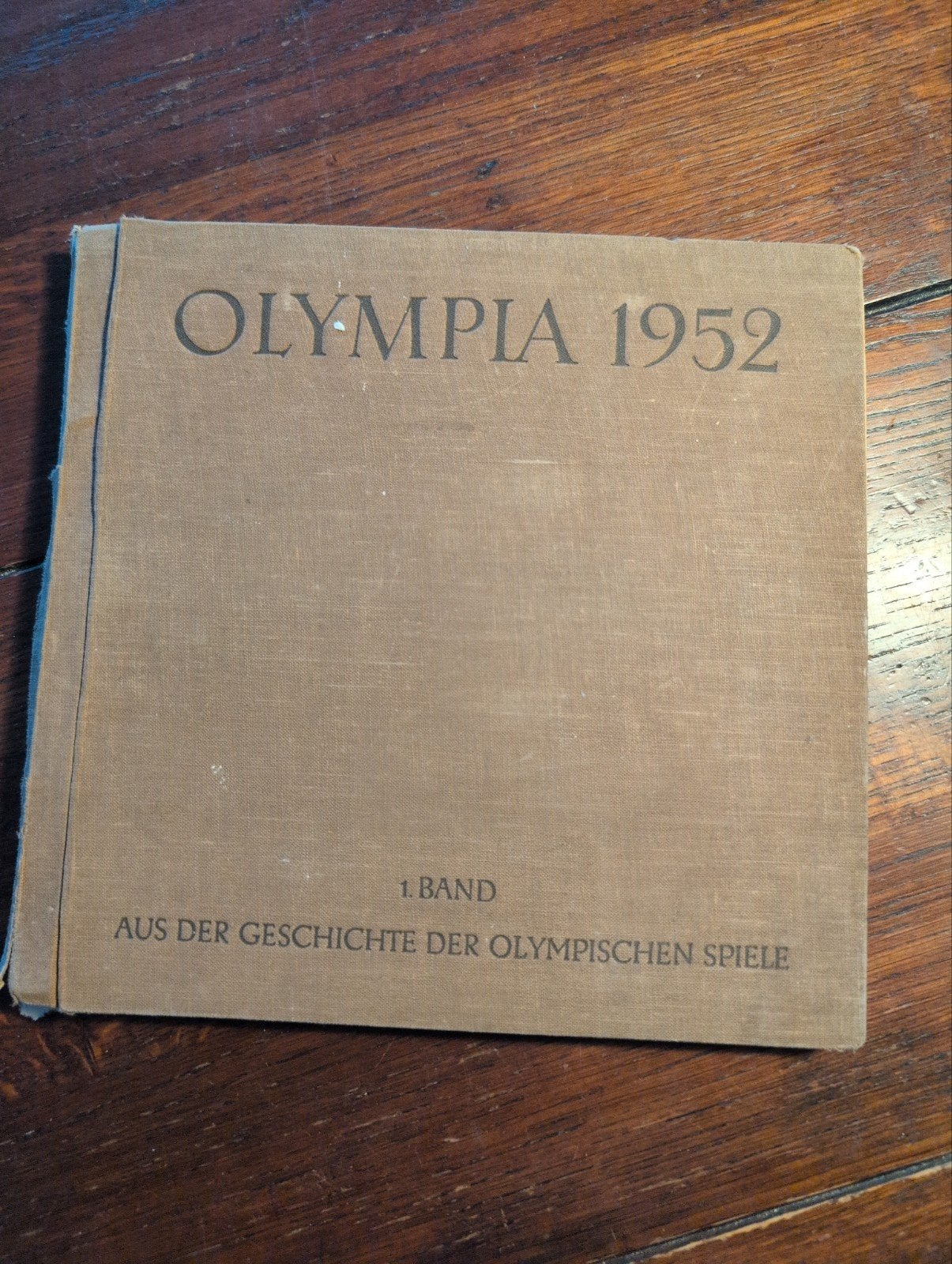 Olympia 1952 - Deel 1: Geschiedenis van de Olympische Spelen, Boeken, Ophalen of Verzenden, Gelezen, Onbekend, Overige sporten