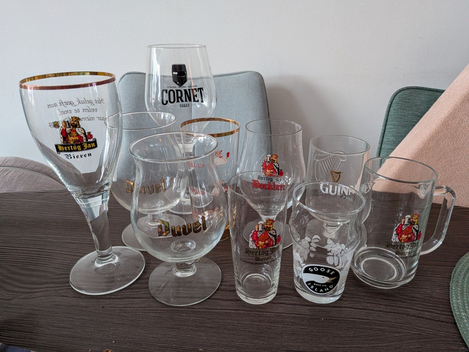 10 verschillende bierglazen, Ophalen, Zo goed als nieuw, Bierglas