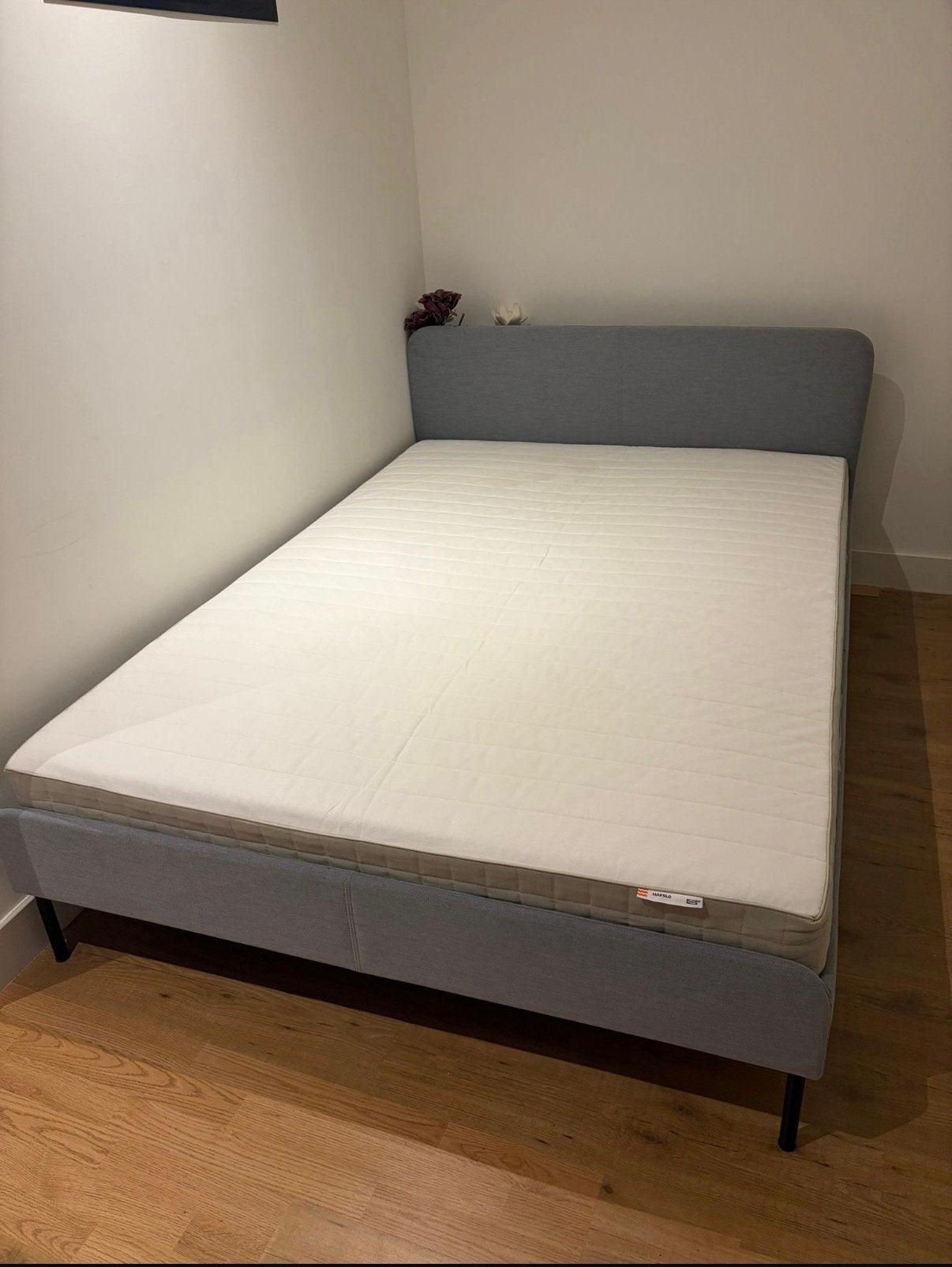 Bed IKEA 140x200cm, Huis en Inrichting, Ophalen, Tweepersoons, 140 cm, Zo goed als nieuw