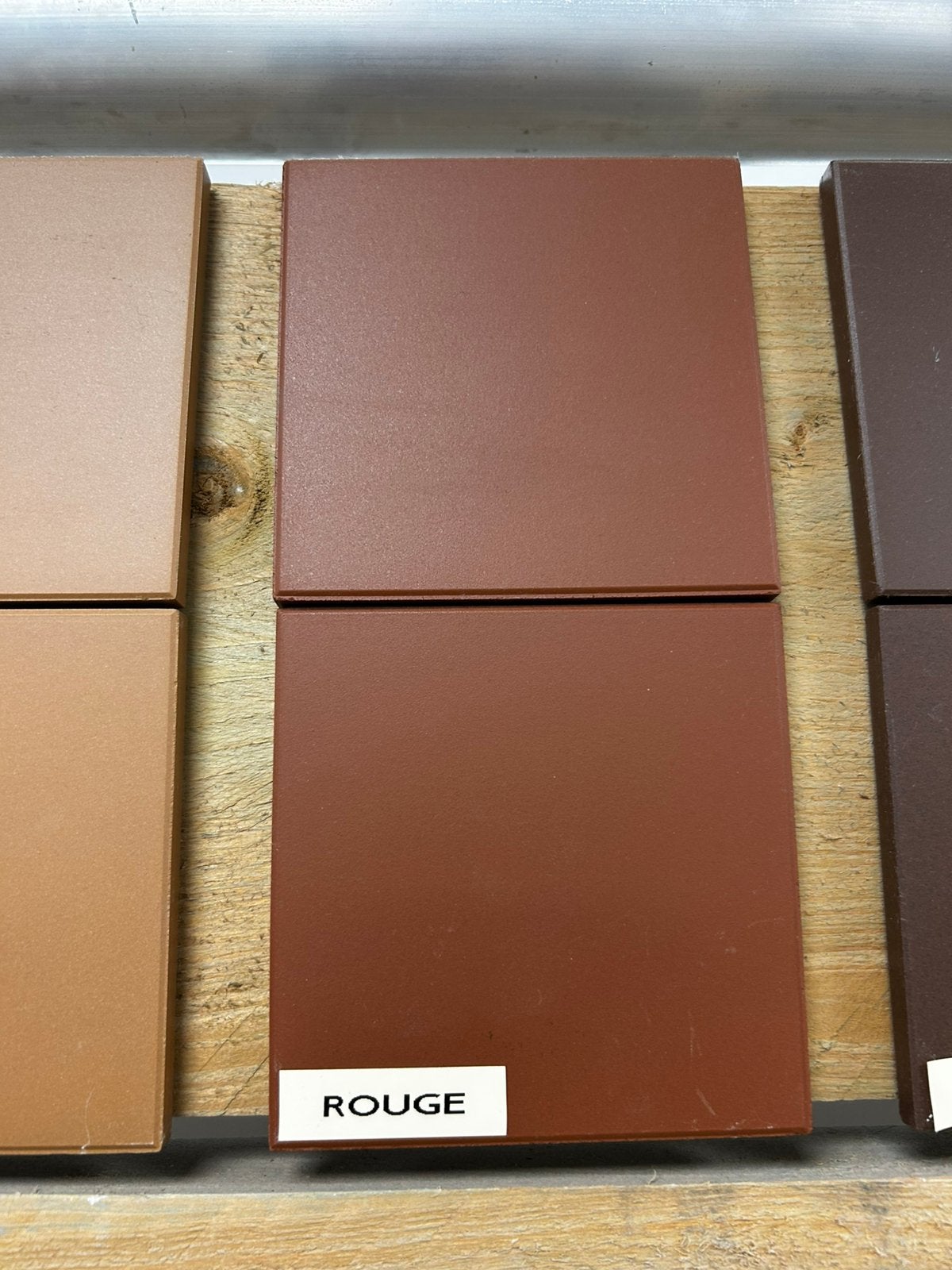 Gevraagd Winckelmans tegels rouge en super blanc 10x10, Ophalen, Minder dan 20 cm, Zo goed als nieuw, Minder dan 5 m²