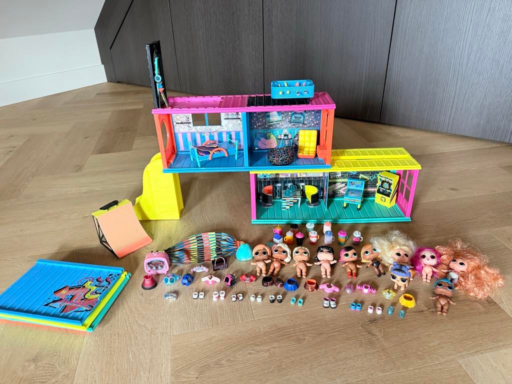 L.O.L. Surprise huis met poppetjes en accessoires, Ophalen of Verzenden, Gebruikt, Overige typen