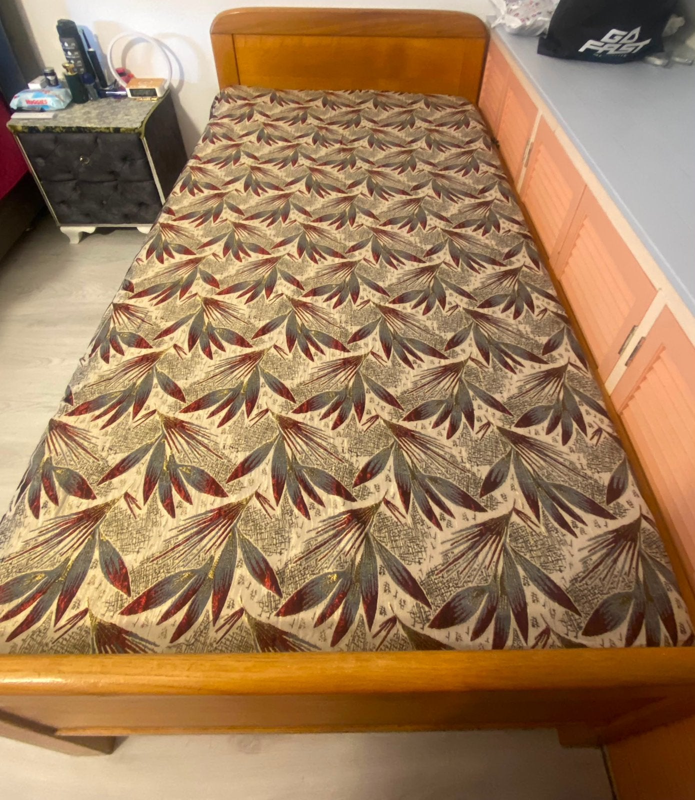 Elektrisch verstelbaar bed 200  100 cm inclusief matras, Ophalen, Eenpersoons, Zo goed als nieuw, 200 cm